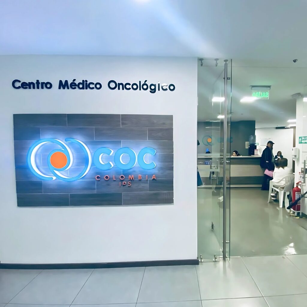 Post de instagram médicos atención